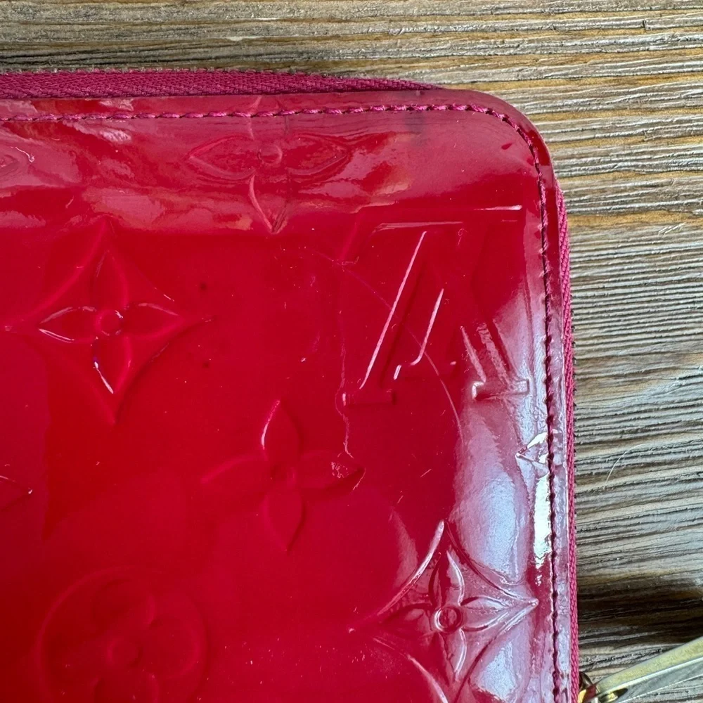 Louis Vuitton Vernis Monogram Zippy Wallet EUC